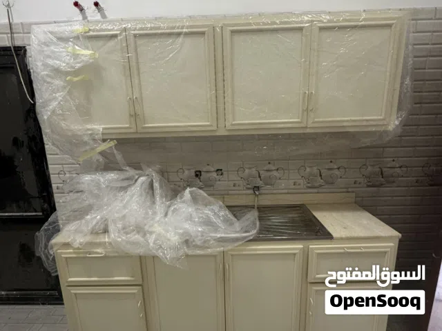 بيعه سريعه للبيع خزائن مطبخ جديد بلنايلون