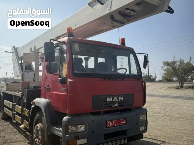 Man Truck Manlift  urgent sale.