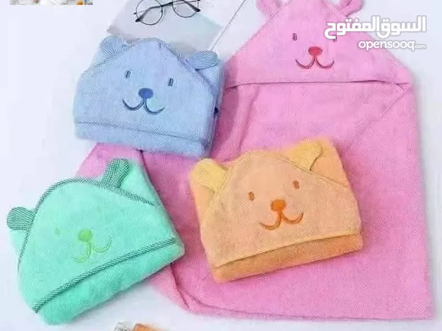 مناشف مواليد حجم كبير على زاويه للراس خامه ممتاز وحجم كبير متر في متر السعر 2500 ريال قديم السعر 12