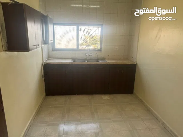 100 m2 3 Bedrooms Apartments for Rent in Zarqa Al Autostrad