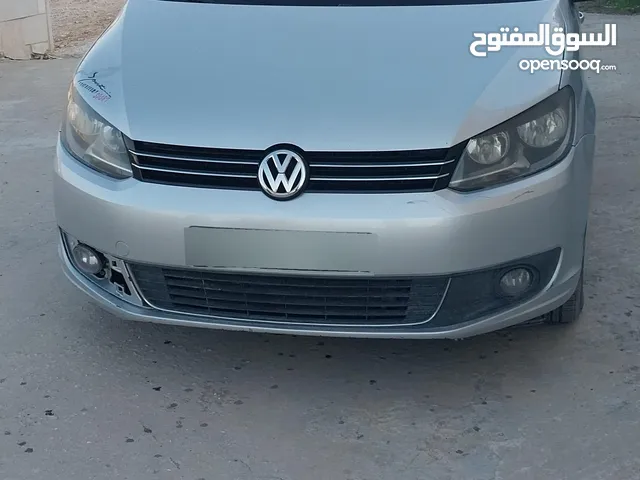 Used Volkswagen Touran in Hebron