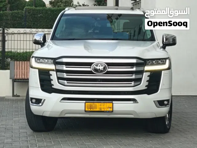 Used Toyota Land Cruiser in Muscat