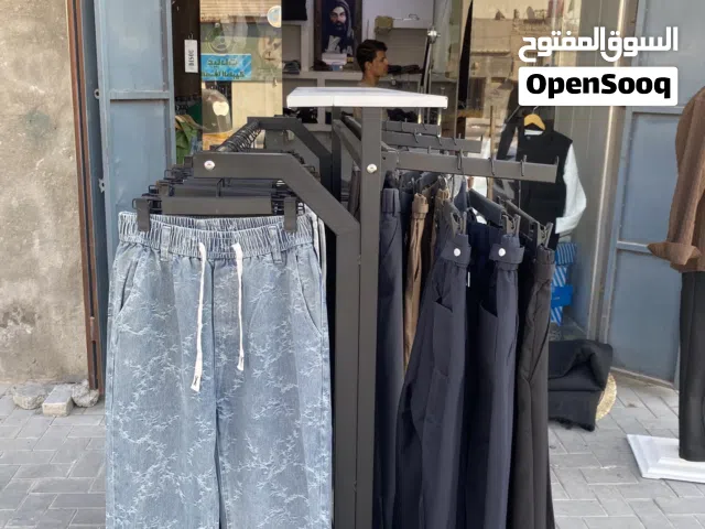 عارضه ملابس لمحل ملابس