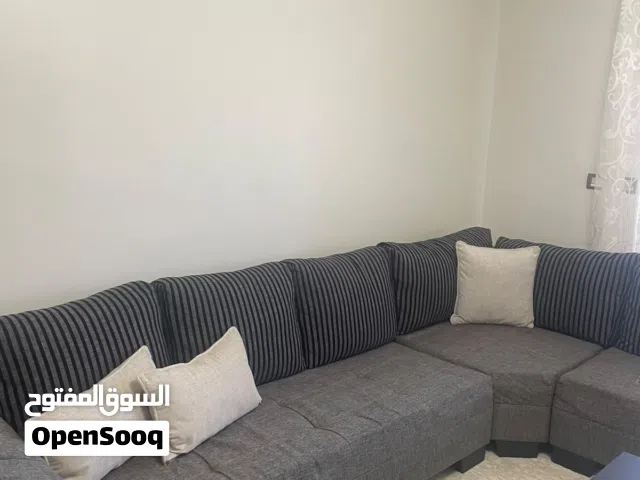 كنب للبيع بسعر 300