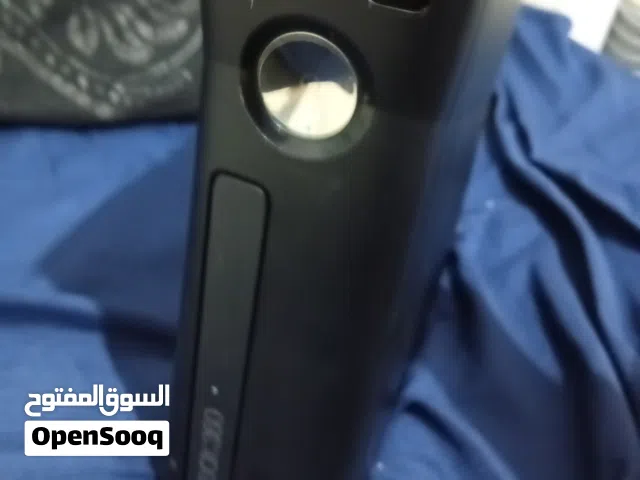 السلام عليكم معروض للبيع جهاز إكس بوكس 360 (360 Xbox نظيف جداً وبحالة الوكالة الجهاز شغال 100 وبدون