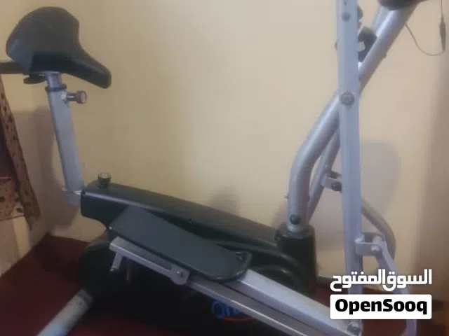 الة رياضية للبيع جهاز اوربتراك الحالة مستعمل نضيف  المميزات  مقعد مريح وجدا مناسب لتخفيف الوزن