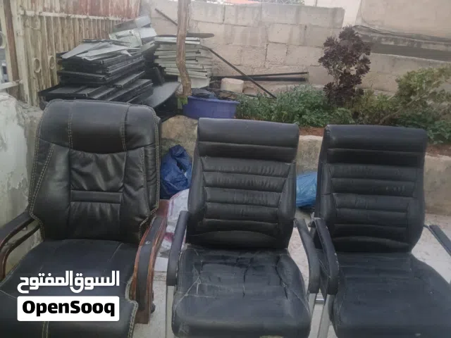 اربع كرسي مكتب