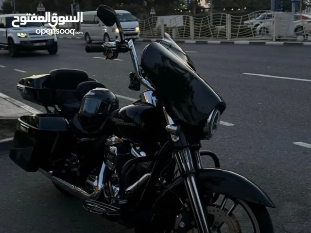 CLEAN HARLEY STREET GLIDE FULL ACCESSORIES