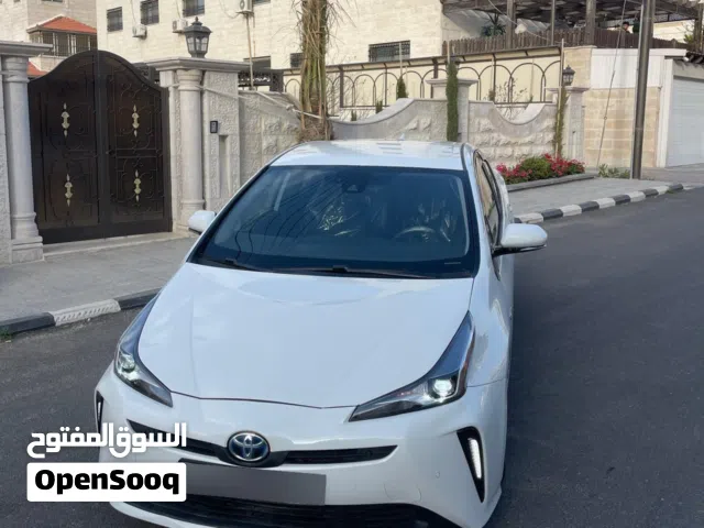 2019 تويوتا بريوس Prius