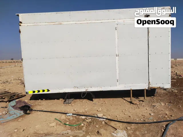 صندوق ديانه 5 متر بحال الوكاله و كاسحه لليبع بسعر حرق قابل للتفاوض