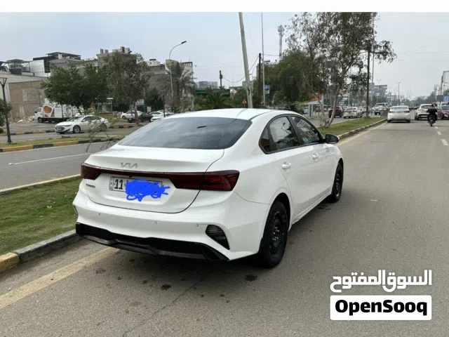 السلام عليكم سيراتو 2024 رقم بغداد جديد مكفوله من صبغ وتبديل برغي ممفتوح بيها نايلون شركه بعده بداخل