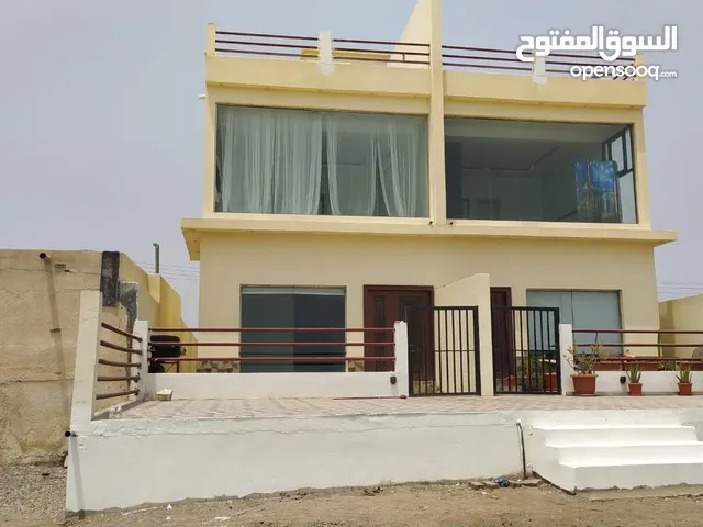 Luxury villa for rent on Sohar beach, directly overlooking the sea