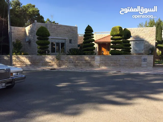 350 m2 3 Bedrooms Villa for Sale in Amman Al Hummar