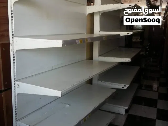 لدينا رفوف حديد بضاعه جديد جوده وضمان 25 سنه