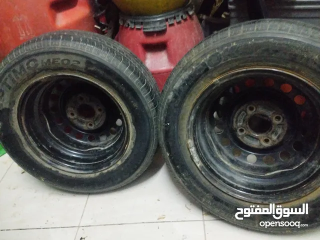 two tire and rim second hand selling