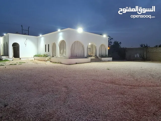 300 m2 3 Bedrooms Villa for Rent in Benghazi Bohdema