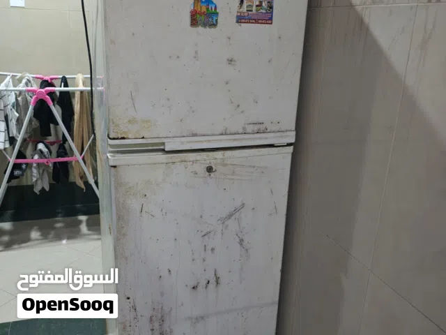 FRIDGE FOR SALE – GOOD WORKING CONDITION