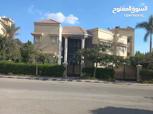 1100 m2 5 Bedrooms Villa for Sale in Cairo Shorouk City
