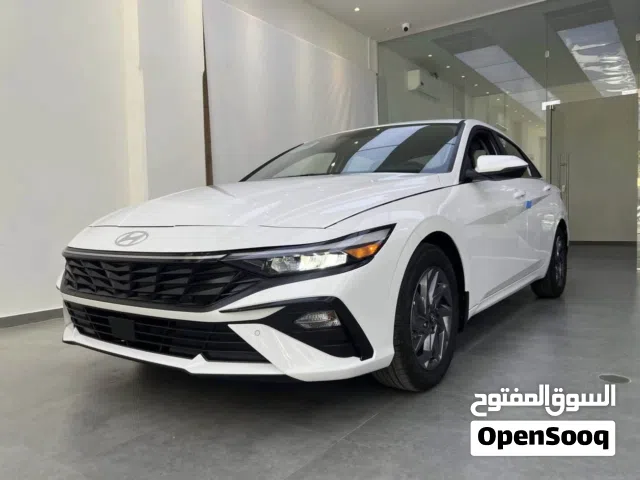 2024 Hyundai Elantra Standard