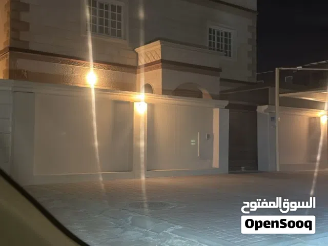 توين فيلا للبيع بموقع ممتاز ملاصق لصالون اللمسة البارعة في العامرات المنطقة الخامسة ،شارع الجود