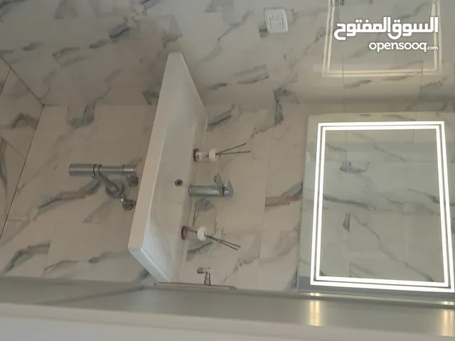 شقة الإيجار تشطيب ممتاز خدميه سنترا الظهرة