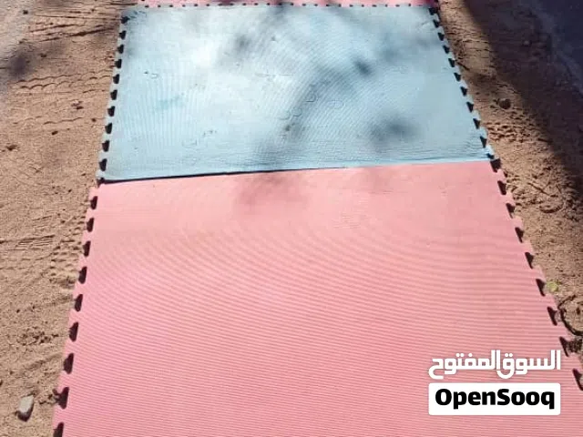فرش ارضيات مطاط لحجر الالعاب الاطفال أو لصالات الرياضة  حوالي, 55 طرف حجم الطرف  1*1 متر  *. متر  تق