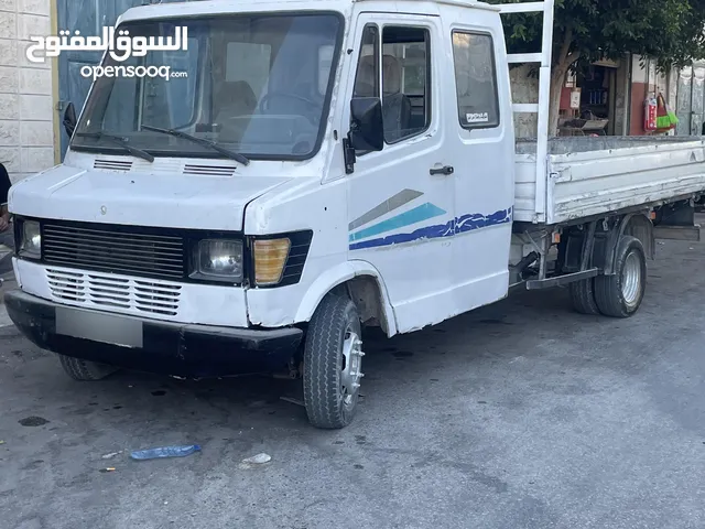 مرسيدس 410