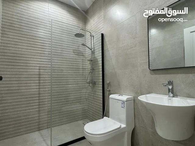170 m2 4 Bedrooms Apartments for Rent in Jeddah Alyaqut