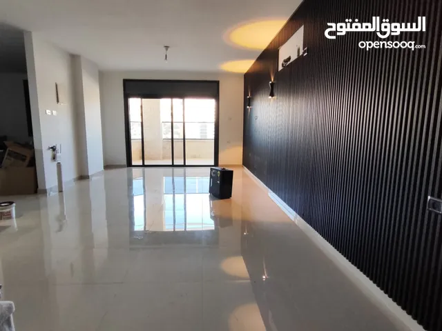 200 m2 3 Bedrooms Apartments for Rent in Ramallah and Al-Bireh Baten AlHawa