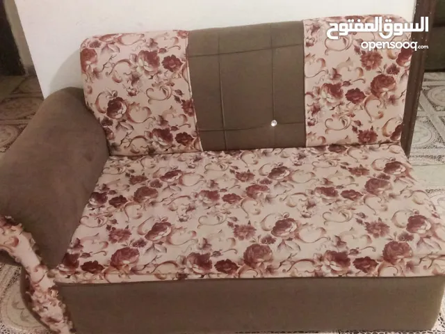 طقم كورنر مع وجه و صوفايات حديد عدد2 وكيزر وفلتر ماء 7 مراحل