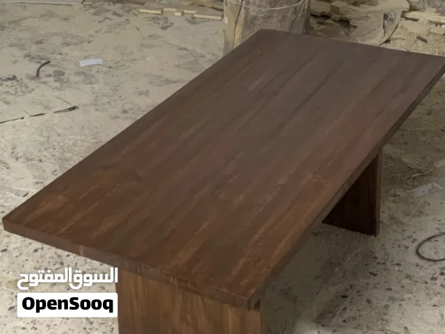 طاولة قهوة وسط