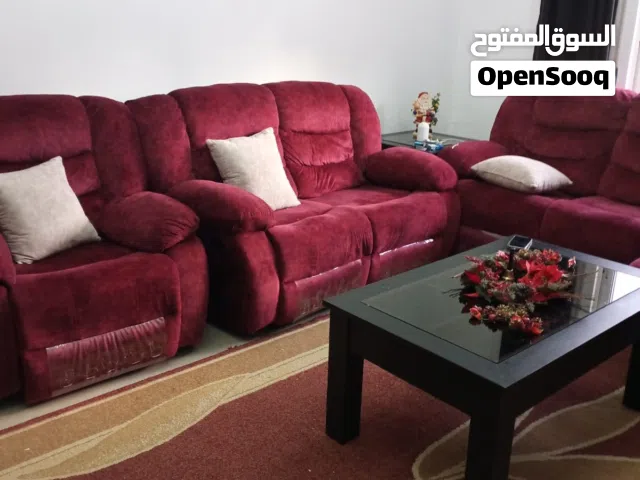 طقم امريكي ريكلاينر مستعمل بحالة جيدة للبيع