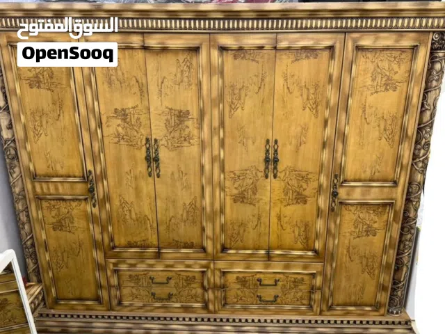 غرفة نوم ماليزي للبيع – 8 قطع