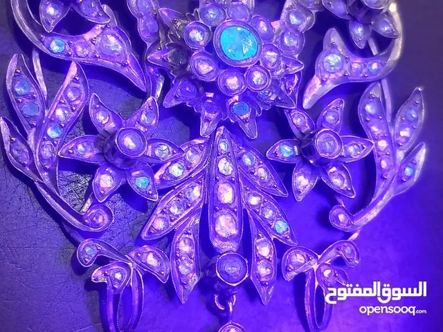 عقد ذهب مرصع بلألماس.انتيك