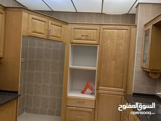 شقة طابق ارضي فاخرة في أجمل مواقع دير غبار دوبلكس للبيع 146م