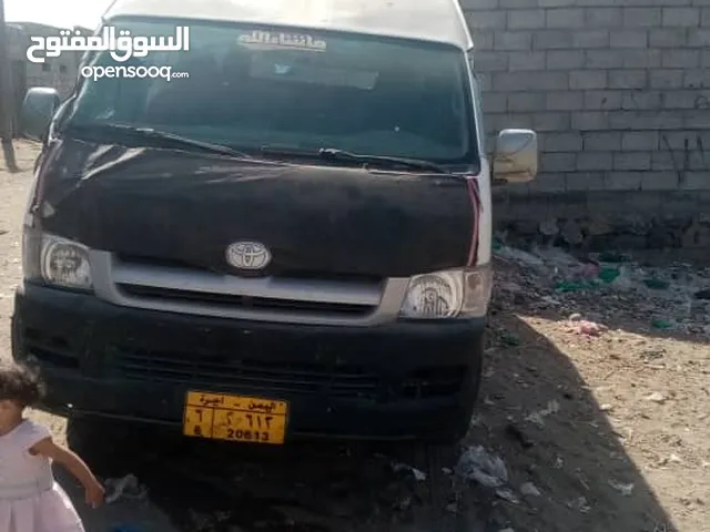Used Toyota Hiace in Al Hudaydah
