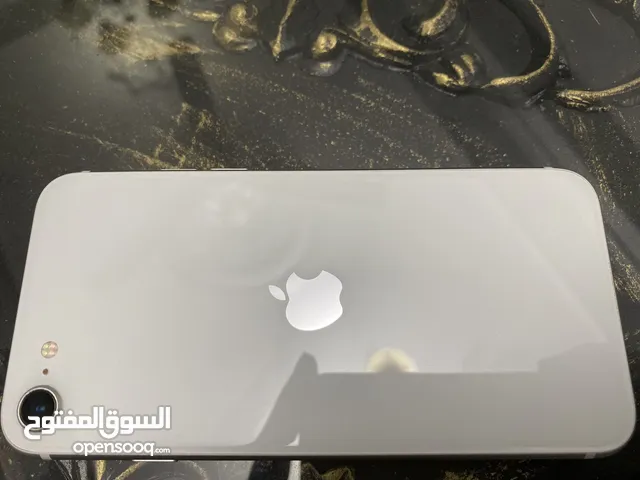 Apple iPhone SE 2 64 GB in Zarqa