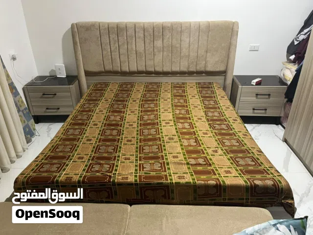 فرشة سرير اسفنج مستعملة
