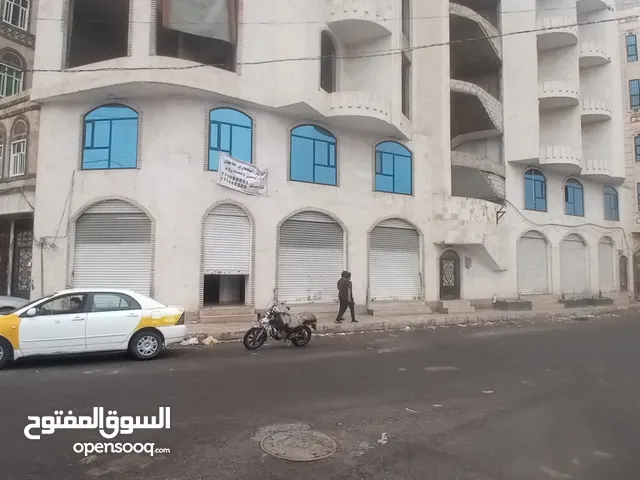 Yearly Complex in Sana'a Asbahi