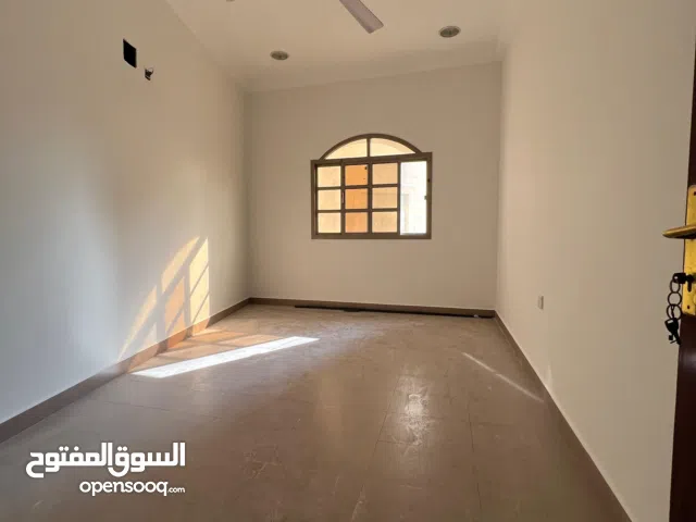 100 m2 2 Bedrooms Apartments for Rent in Central Governorate Tubli