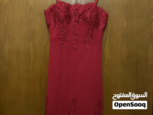 فساتين سهرة بأسعار مميزة