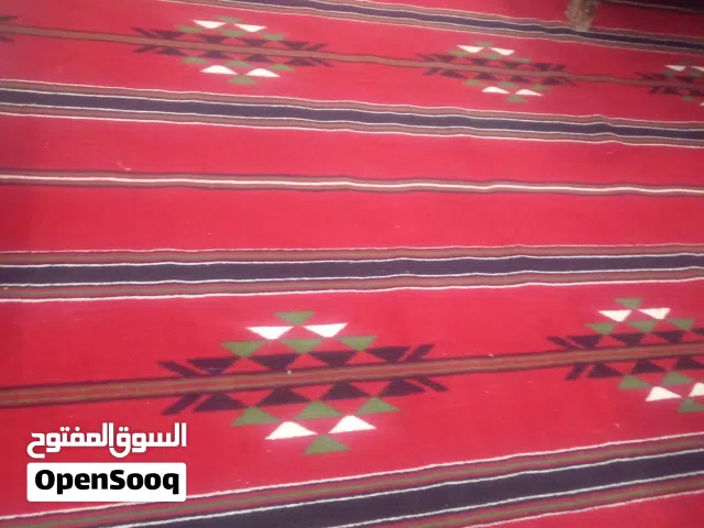 موكيت 4*4 وبساط بني عدد 2 وبساط ملون عدد 1