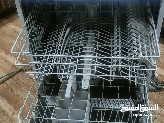 جلاية صحون جديده بحالة ممتازة جدا وبسعر مناسب جدا 30
