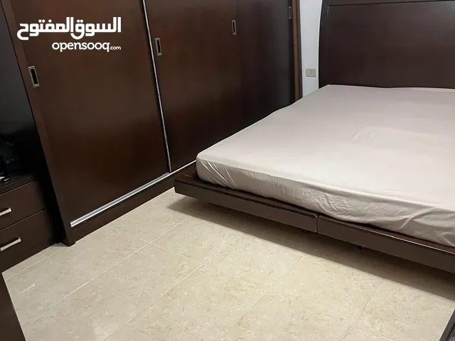 غرفة نوم شبه جديد للبيع