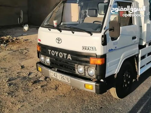 Toyota Dyna 1993 in Jordan Valley