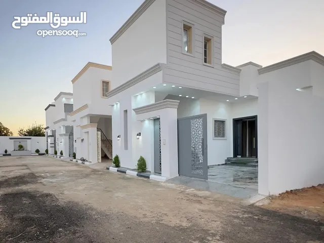 160 m2 3 Bedrooms Townhouse for Sale in Tripoli Khallet Alforjan