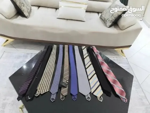 10 كرافاتات كلها براندات حاله الزيرووو منهم 2 جداد بتيكيت المصنع