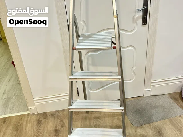 Aluminum ladder