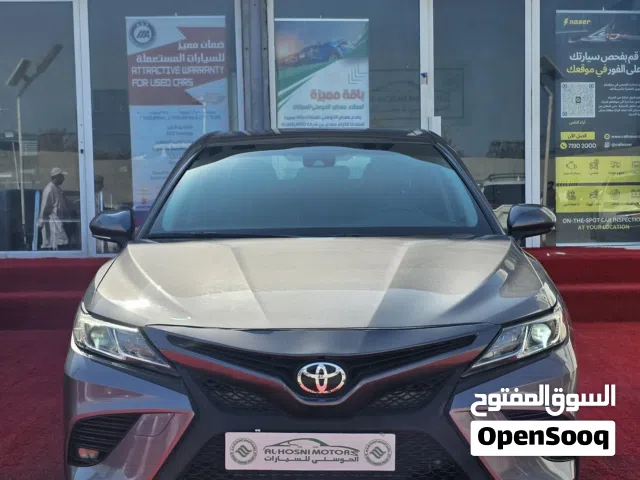 تويوتا كامري se . 2019 + - الأداء الرياضي والقوة بسعر جدا مناسب