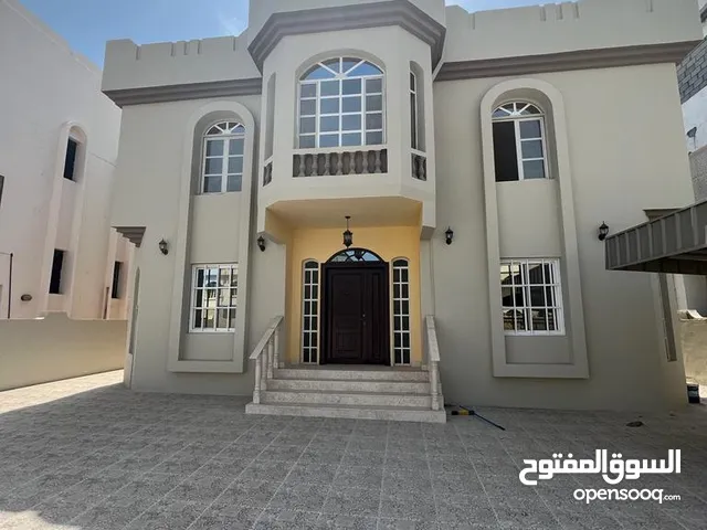 300 m2 4 Bedrooms Townhouse for Rent in Muscat Al Khuwair